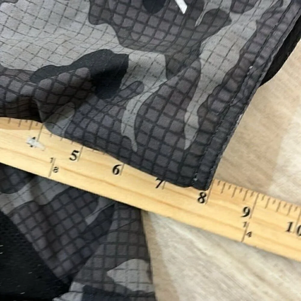 BURNSIDE Black camo men  board shorts size  38